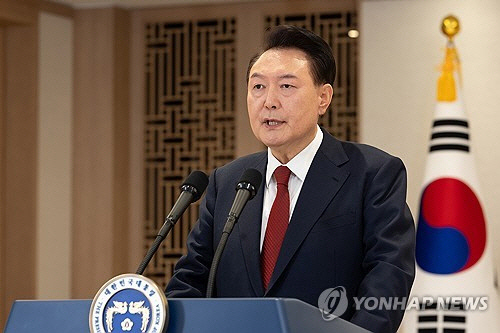 윤석열 대통령이 12일 용산 대통령실에서 대국민 담화를 하고 있다.  [대통령실 제공]